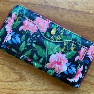 Woman’s wallet